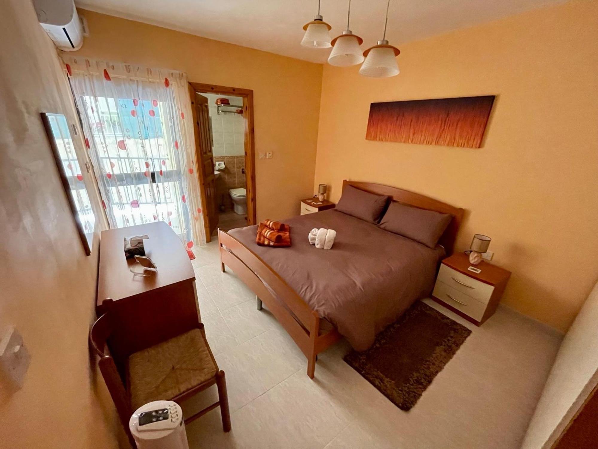 Regent Court - 3 Bedroom Apartment Within Walking Distance From Seafront St. Paul's Bay Exterior foto
